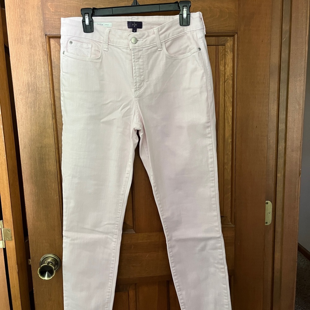 NYDJ Skinny Jeans in Pale Pink
